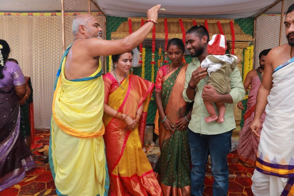 వంటమాస్టర్ కుమారుడికి అన్నప్రాసన చేసిన ఝాన్సీ రెడ్డి