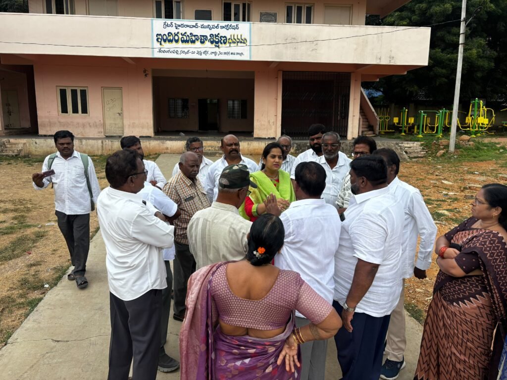 వివేకానంద పార్క్‌ అభివృద్ధి పనులు త్వరగా పూర్తి చేయాలి: సింధు ఆదర్శ్ రెడ్డి