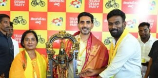 నారా లోకేష్ ఆధ్వర్యంలో ఘనంగా పరిటాల శ్రీరామ్ జన్మదిన వేడుకలు