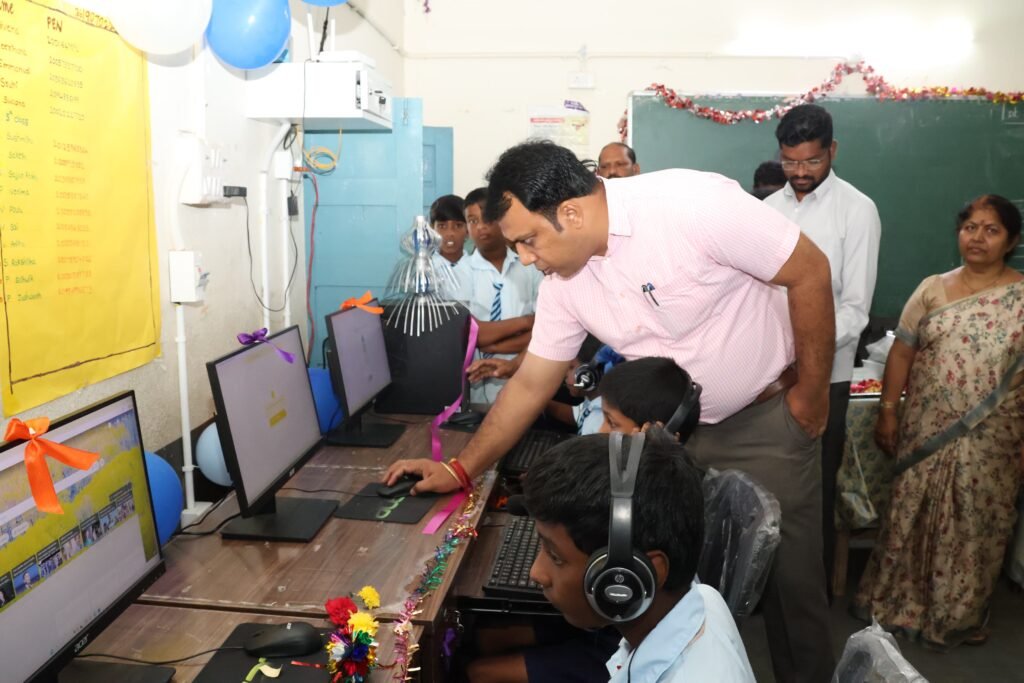 కంప్యూటర్ విద్య, పరిశుభ్రత, విద్యా ప్రమాణాలపై ప్రత్యేక దృష్టి సారించాలి