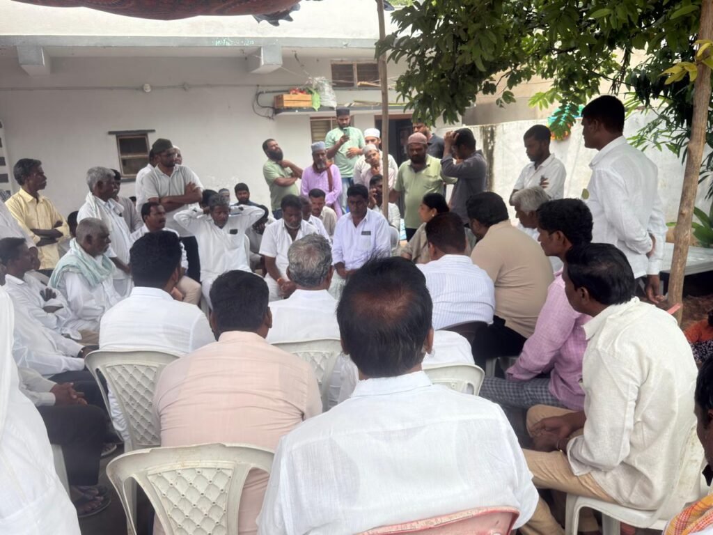 నివాళులర్పించిన ఎమ్మెల్యే సునీత లక్ష్మారెడ్డి