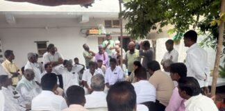 నివాళులర్పించిన ఎమ్మెల్యే సునీత లక్ష్మారెడ్డి