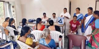 తల్లులు చిన్నారులకు సకాలంలో టీకాలు వేయించాలి