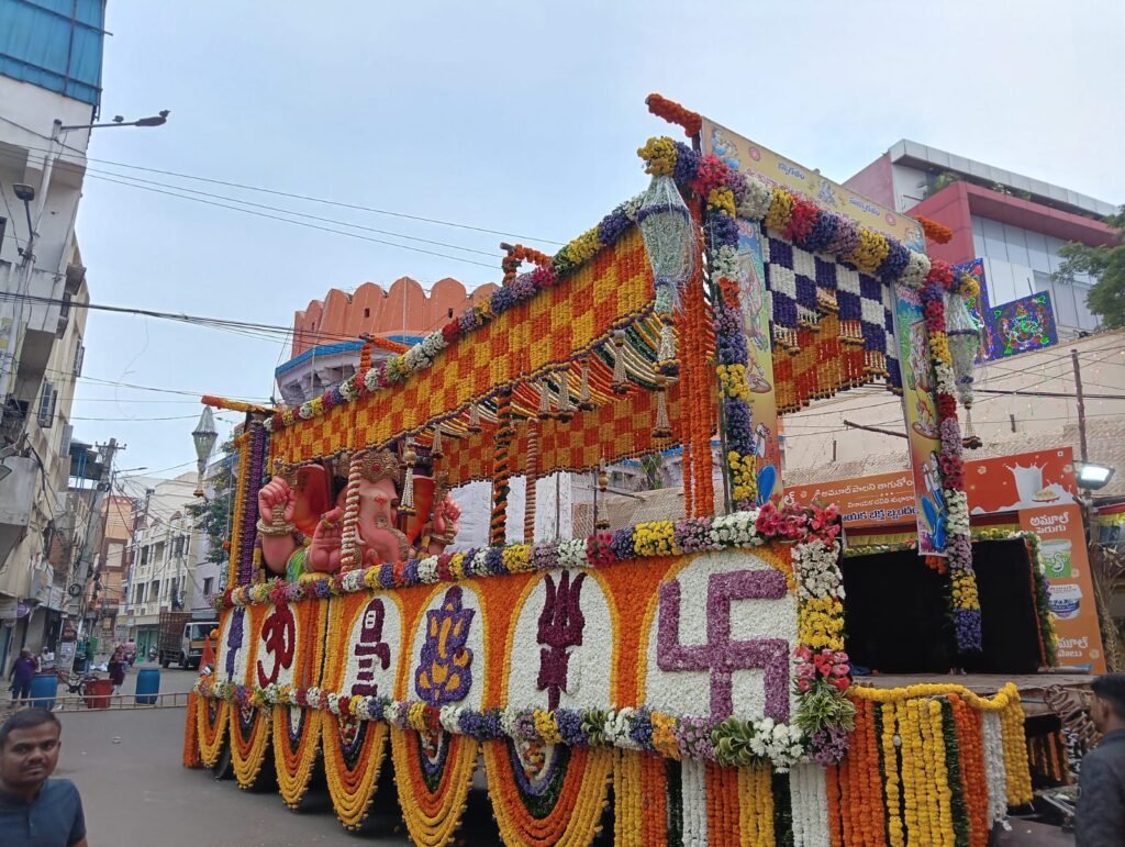 కూకట్‌పల్లిలో నేడు వినాయక శోభాయాత్ర..