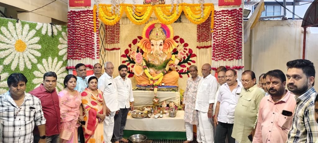 గణపతి నిమజ్జనం సందర్భంగా ఎమ్మెల్యే ప్రేమ్ సాగర్ రావు ప్రత్యేక పూజలు