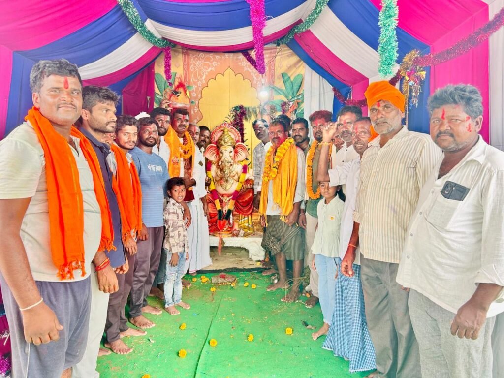 మక్తగూడలో రూ.65 వేల లడ్డూ వేలం