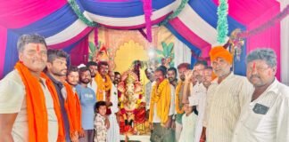 మక్తగూడలో రూ.65 వేల లడ్డూ వేలం