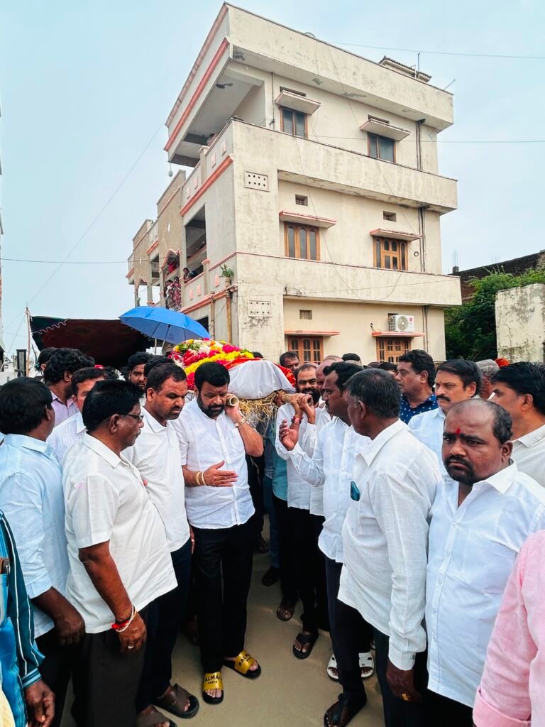 మాజీ ఎంపీపీ నాలుక యాదగిరి మృతి.. ఈటల రాజేందర్, మైనంపల్లి సంతాపం