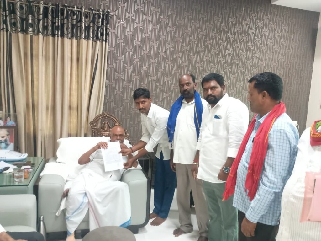 ప్రత్యేక డయాలసిస్ యూనిట్ ఏర్పాటు చేయాలి