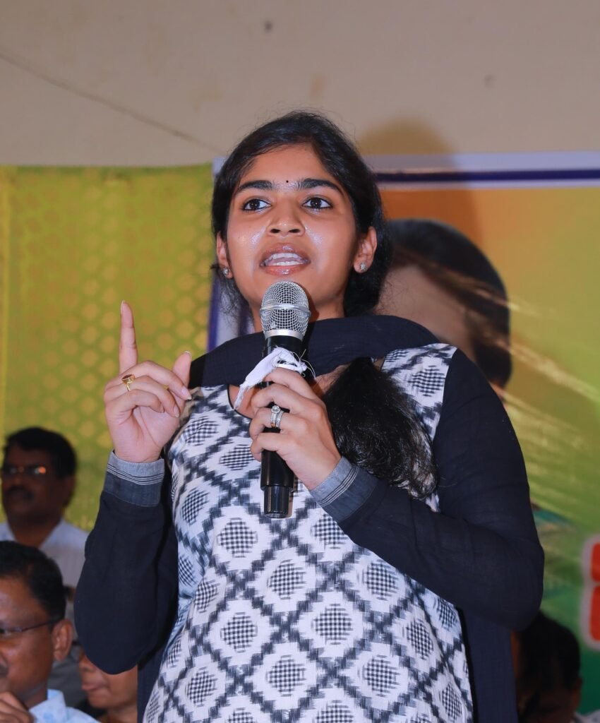 గ్రాడ్యుయేట్ ఎమ్మెల్సీ ఓటర్ల నమోదులో ప్రతి అర్హుడూ భాగస్వామి కావాలి
