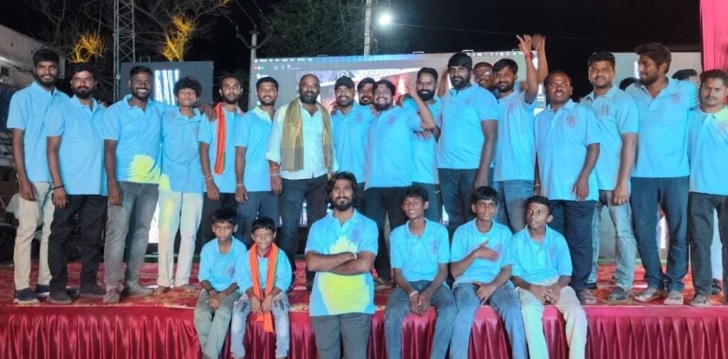 వినాయకుని నిమర్జనంలో పాల్గొన్న చేగుంట మహంకాళి ఆలయం ఉపాధ్యక్షుడు గుండ్ల సంపత్ కుమార్