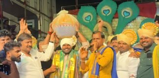 బీరంగూడ లో 26 లక్షల ఒక వెయ్యి 116 పలికిన లడ్డు