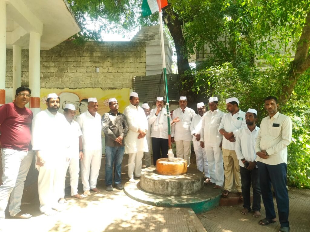 గాంధీ పార్క్‌లో ఘనంగా కాంగ్రెస్ సేవాదళ్ జెండా ఆవిష్కరణ