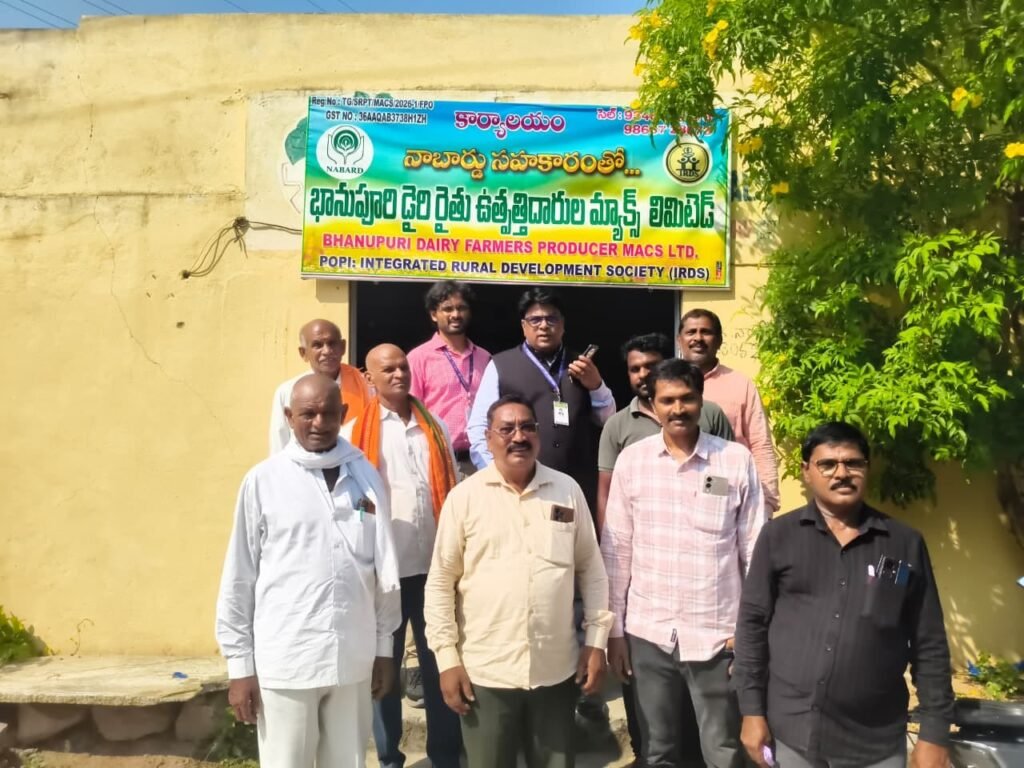 నాబార్డ్ సహకారంతో డెయిరీ అభివృద్ధి చేసుకోవాలి
