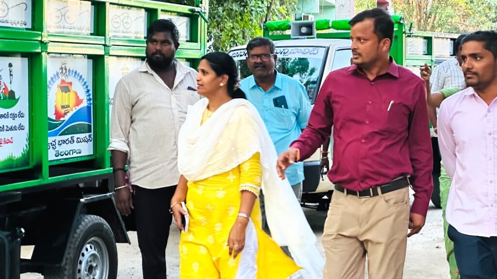 జనగాంలో నూతన స్వచ్ఛ ఆటోల ర్యాలీ ఘనంగా ప్రారంభం