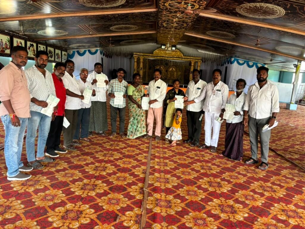 ముదిగొండ మండలంలో సీఎం రిలీఫ్ ఫండ్ చెక్కుల పంపిణీ
