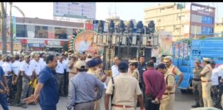 సీఎం పాదయాత్రకు పోలీసుల ట్రయల్ డ్రిల్