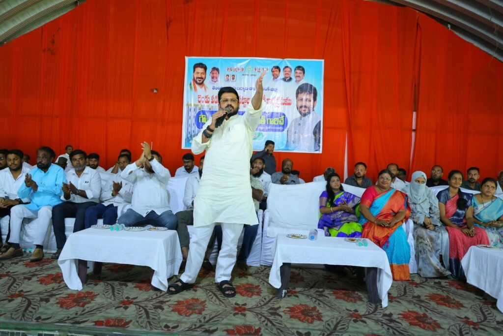 ఆపదలో.అండగా పేద.కుటుంబాలకు ఆర్థిక భరోసా