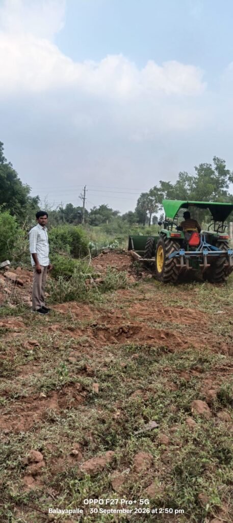 ప్రభుత్వ భూముల ఆక్రమణదారులకు షాక్: కాశినాయన మండలంలో వాగు పోరంబోకు ముళ్లకంచెలు తొలగించిన రెవెన్యూ అధికారులు!