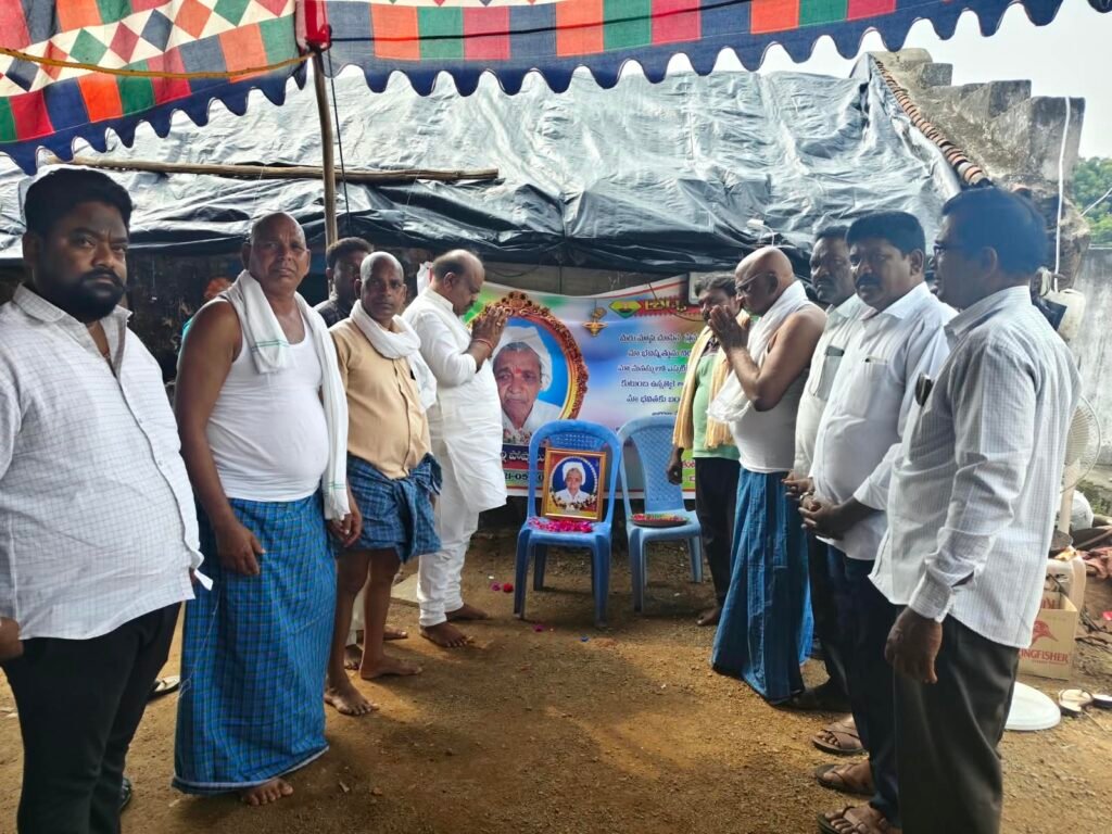 మృతుల కుటుంబాలకు ఓదార్పు.. అనారోగ్య బాధితులకు మనోధైర్యం