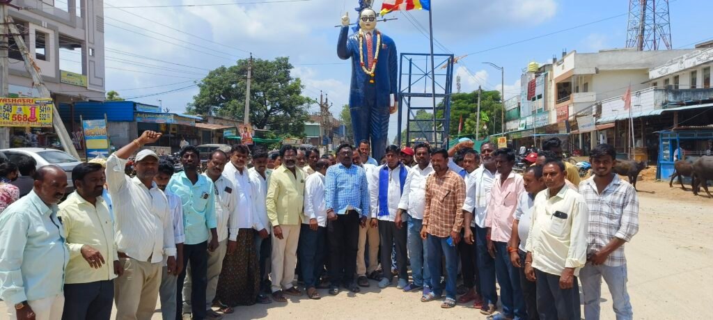 సమాజంలో విద్వేషాలు రెచ్చగొడుతున్న అమరా ప్రసాద్‌పై కఠిన చర్యలు తీసుకోవాలి.