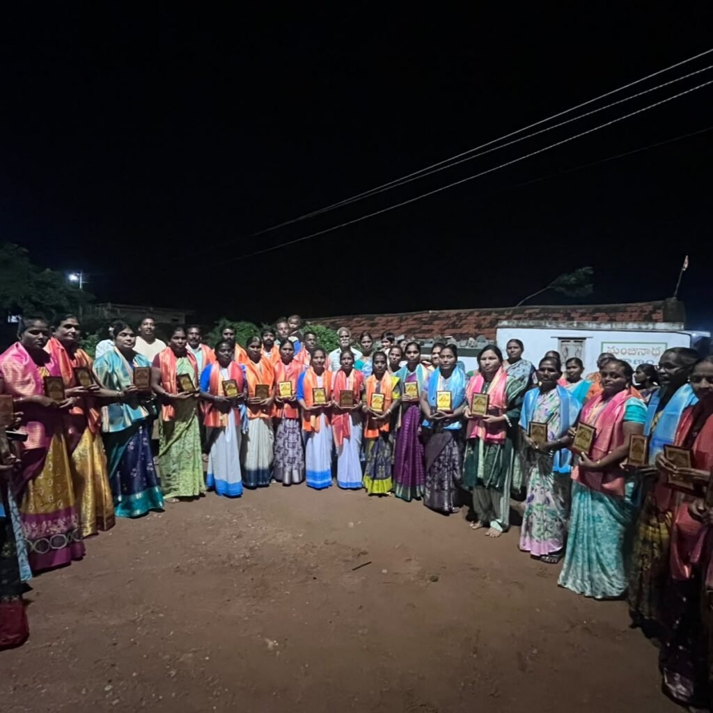 పాతగూడూరులో ఘనంగా గ్రామ సేవకుల సన్మానం