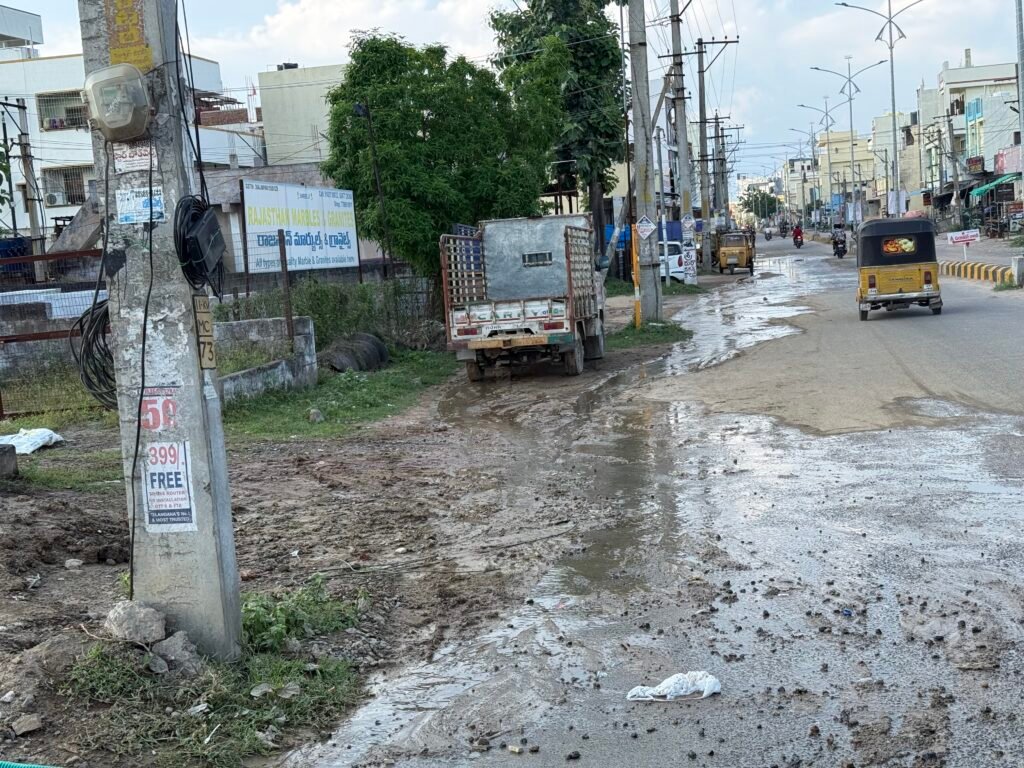 చోద్యం చూస్తున్న రామగుండం మున్సిపల్ కమిషనర్!