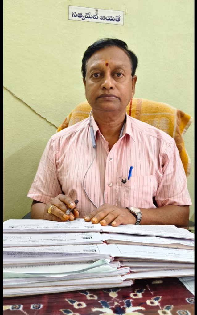 బీసీ మహిళలకు ఇంటింటికి ఇందిరమ్మ కుట్టు మిషన్ పథకం