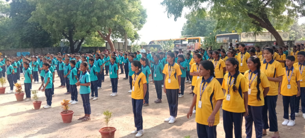 విద్యార్థులకు బాల్యం నుంచే ప్రజాస్వామ్య విలువలు,నాయకత్వ లక్షణాలపై అవగాహన కల్పించాలి