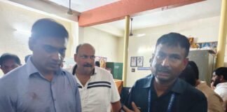 పుంగనూరులో రక్తాసిక్తం: ఎంపీ మిథున్ రెడ్డి కాన్వాయ్పై ఘోర దాడి – నామినేషన్ల వేళ యుద్ధభూమిగా మారిన నియోజకవర్గం
