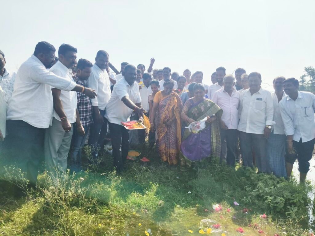 నెల్లుట్ల బంధం కుంటకు గోదావరి నీరు – గంగమ్మకు పూజలు