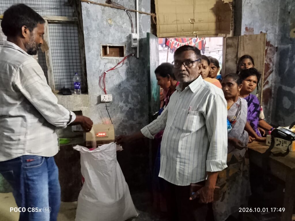 రేషన్ అక్రమాలకు చెక్: పోరుమామిళ్లలో వీఆర్వో ఓబన్న ఆకస్మిక తనిఖీలు!
