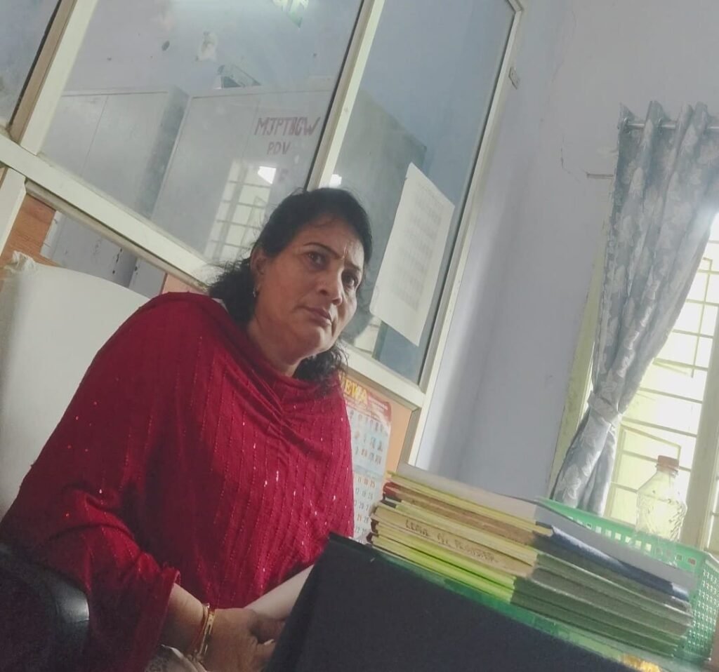 జ్యోతిబాపూలే గురుకుల పాఠశాలలో వరస ఘటనలపై డి సి ఓ తు తు మంత్రంగా విచారణ