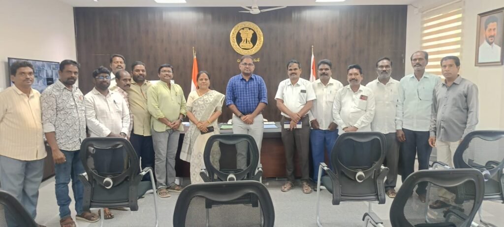పాఠశాల సిబ్బంది సమగ్ర వివరాల సేకరణ పూర్తి