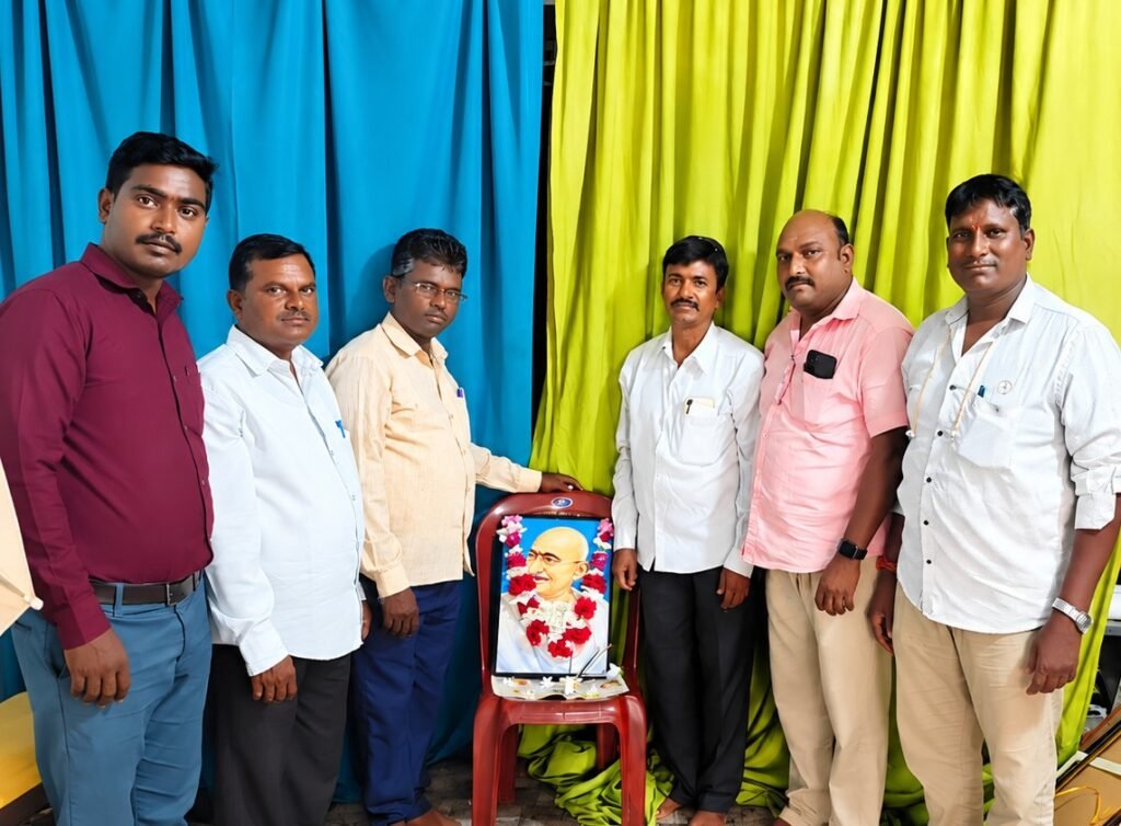 గాంధీజీ ఆశయాలు ఆచరణీయాలు.. సత్యం, అహింసే సమాజానికి మార్గదర్శకం