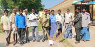 లద్నూరు ప్రాధమిక ఆరోగ్య కేంద్రంలో కాంగ్రెస్ నాయకుల పరిశుభ్రత కార్యక్రమం