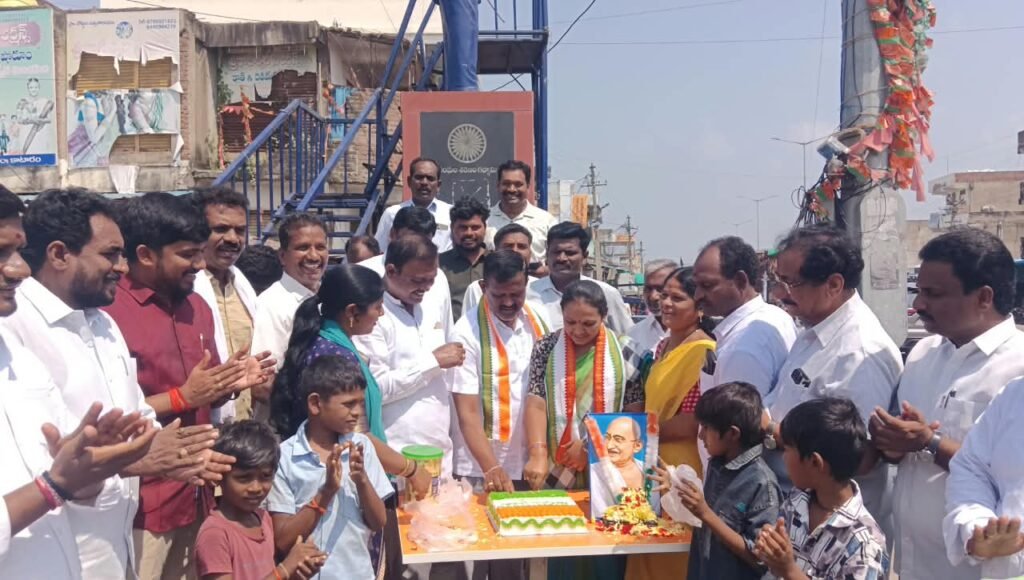 కాటారంలో ఘనంగా మహాత్మా గాంధీ జయంతి వేడుకలు