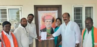 బీసీలకు ఇచ్చిన హామీలు నెరవేర్చాలి: చందుపట్ల కీర్తి రెడ్డి