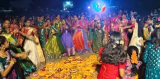 ఘనంగా ఎంగిలి పువ్వు బతుకమ్మ వేడుకలు