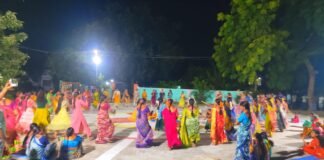 పెద్ద పోచారంలో ఘనంగా ఐదో రోజు బతుకమ్మ వేడుకలు