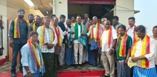 చేర్యాల మార్కెట్ కమిటి వైస్ చైర్మన్ కు ఘన సన్మానం