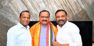 టిపిసిసి అధ్యక్షులు మహేష్ కుమార్ గౌడ్ నివాసంలో కీలక జుక్కల్ ఎమ్మెల్యే తోట లక్ష్మి కాంతారావు భేటీ