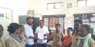 నర్సాపూర్ మున్సిపల్ మేనేజర్ కు సీఐటీయూ ఆధ్వర్యంలో వినతిపత్రం