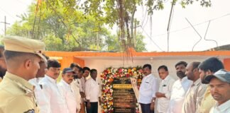 బోరంచ గ్రామంలో సీసీ రోడ్డు, స్నానాల ఘాట్ ప్రారంభించిన ఎమ్మెల్యే డాక్టర్ పట్లోళ్ల సంజీవరెడ్డి