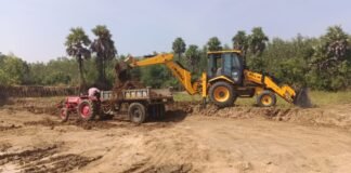 బరితెగిస్తున్న మట్టి మాఫియా