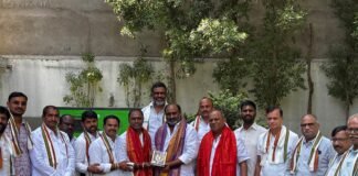 మహా రుద్రాభిషేకం విజయంపై ఆదర్శ్ రెడ్డితో భాస్కర్ రెడ్డి భేటీ