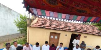 బావుపేట సర్పంచ్ భత్తిని రవీందర్ గౌడ్ కుటుంబాన్ని పరామర్శించిన కాంగ్రెస్ పార్టీ మండల ఇన్చార్జి పొన్నం అనూప్