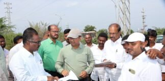 ప్రాధాన్య అభివృద్ది పనులను వేగవంతం చేయాలి