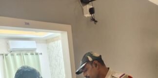మున్సిపల్ ఎన్నికల నేపథ్యంలో గుంటూరు, తెనాలి పట్టణాల్లో హోటళ్లు, లాడ్జీలలో పోలీసుల విస్తృత తనిఖీలు