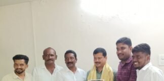 పాతగూడూరు నవరాత్రి ఉత్సవాలకు మద్దుల గోపాల్రెడ్డికి ఆహ్వానం